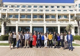 Los galardonados, representantes de las diferentes instituciones políticas de la Comunitat y todo el tejido cooperativo valenciano se dieron cita en el Hotel Las Arenas para la entrega de los Premios Pepe Miquel.