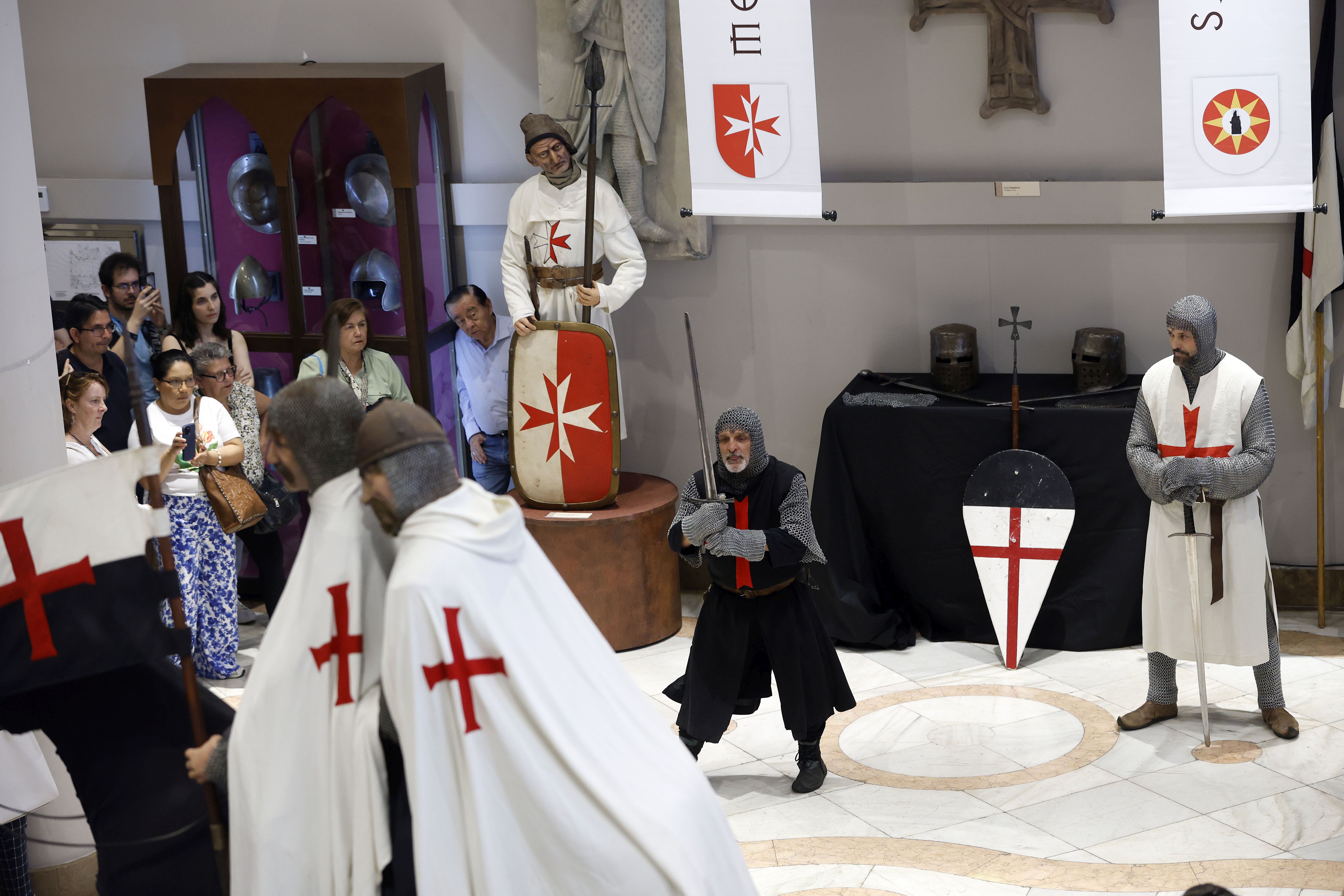 Espadas en alto: Lucha de templarios en Valencia