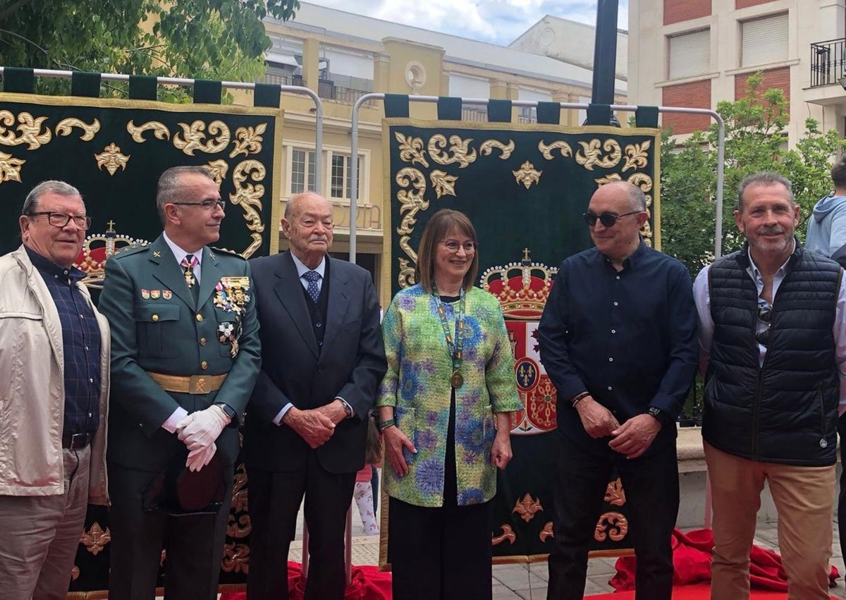 Imagen secundaria 1 - La saga de los Rives, tres generaciones de guardias civiles