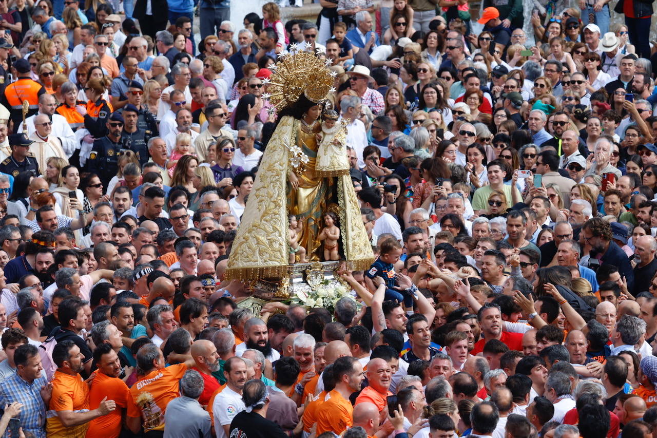 El Traslado de la Virgen desde la Basílica hasta la Catedral, en imágenes