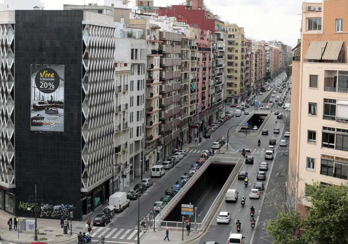 El Ayuntamiento pospone eliminar o cubrir el túnel de Pérez Galdós, que tendrá dos carriles por sentido