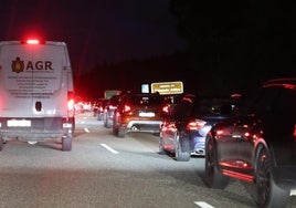 Atasco en una carretera española.