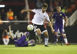 André Gomes, en un partido con el Valencia.