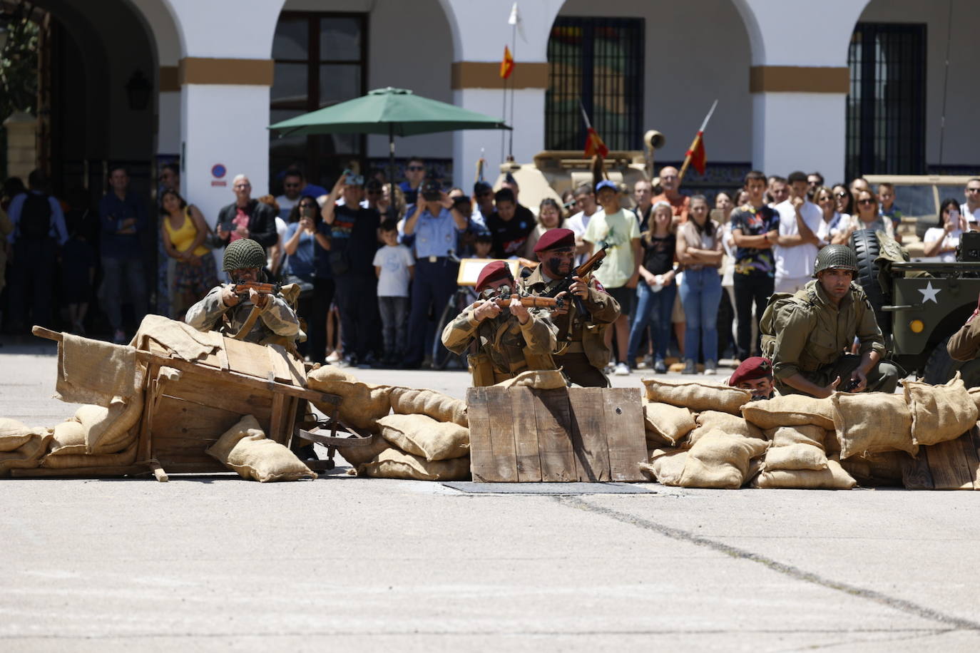 Fotos de la recreación del desembarco de Normandia en Valencia