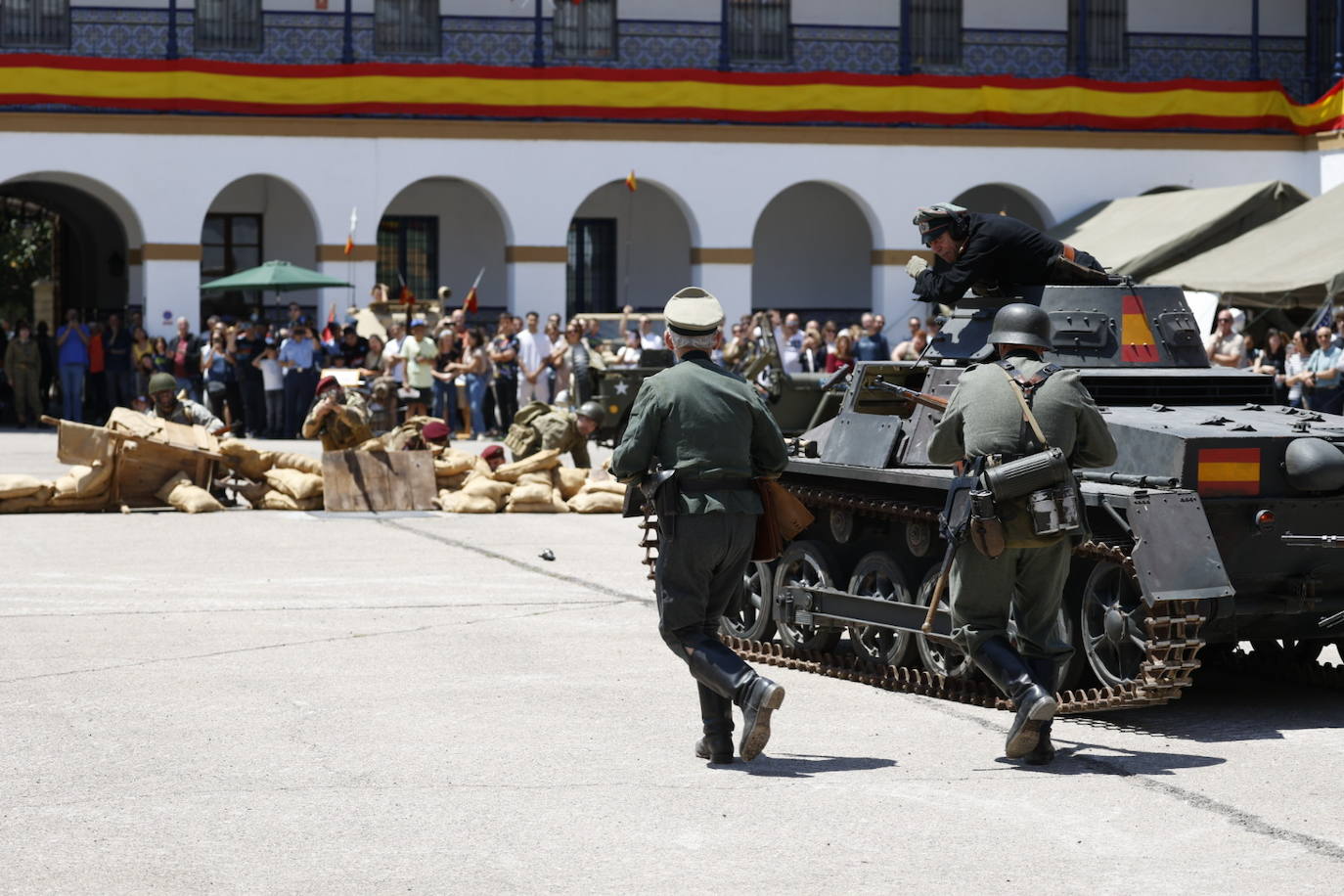 Fotos de la recreación del desembarco de Normandia en Valencia