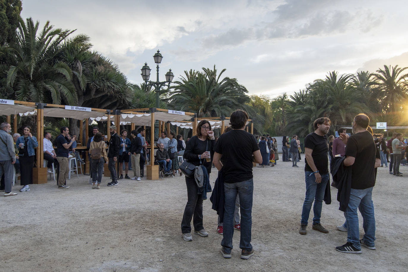 El grupo Los Planetas celebra los 30 años de su disco &#039;Super 8&#039; en un festival en los Jardines de Viveros de Valencia