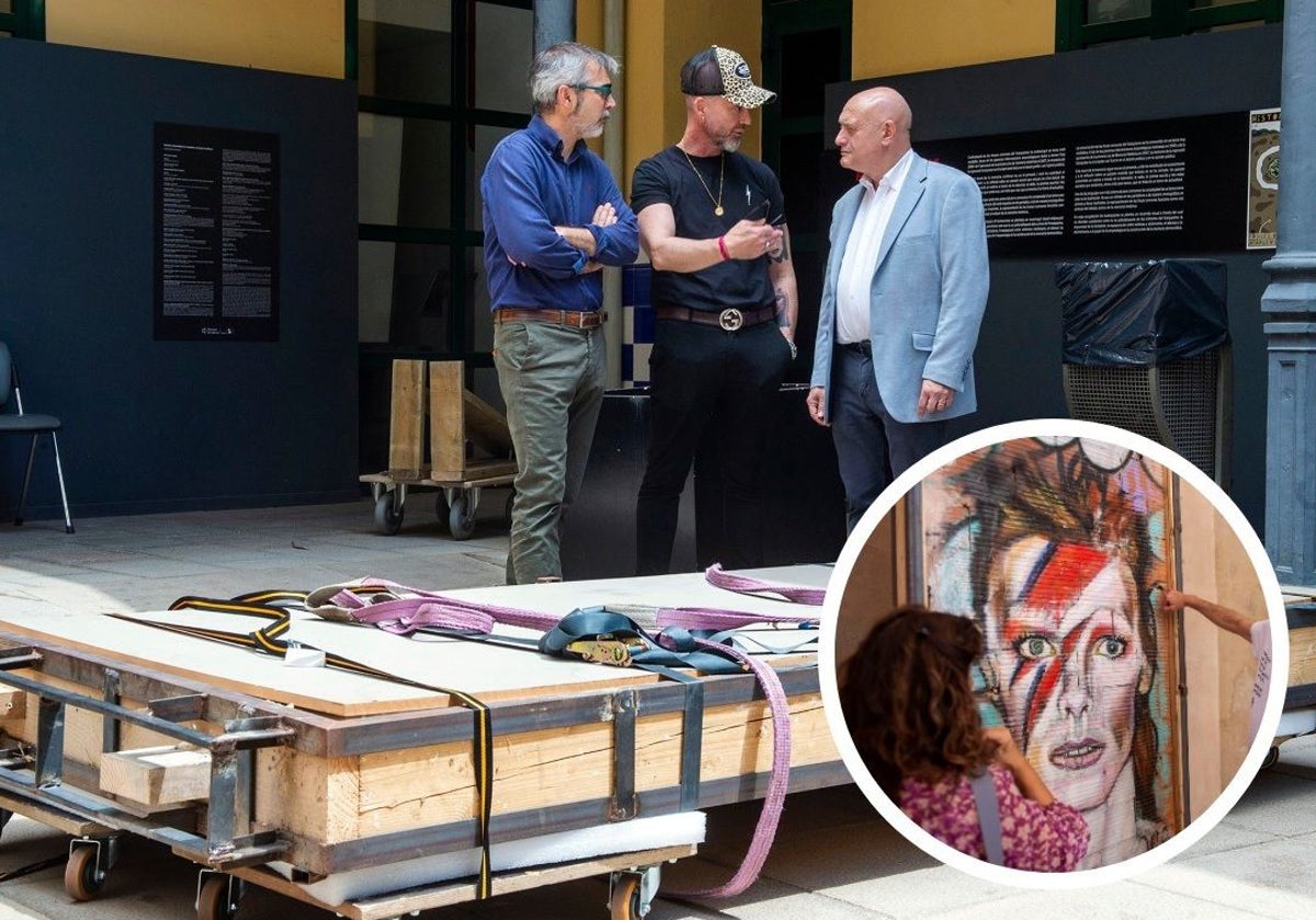 El mural de David Bowie, del artista valenciano Jesús Arrúe, llega al Museo de Etnología.