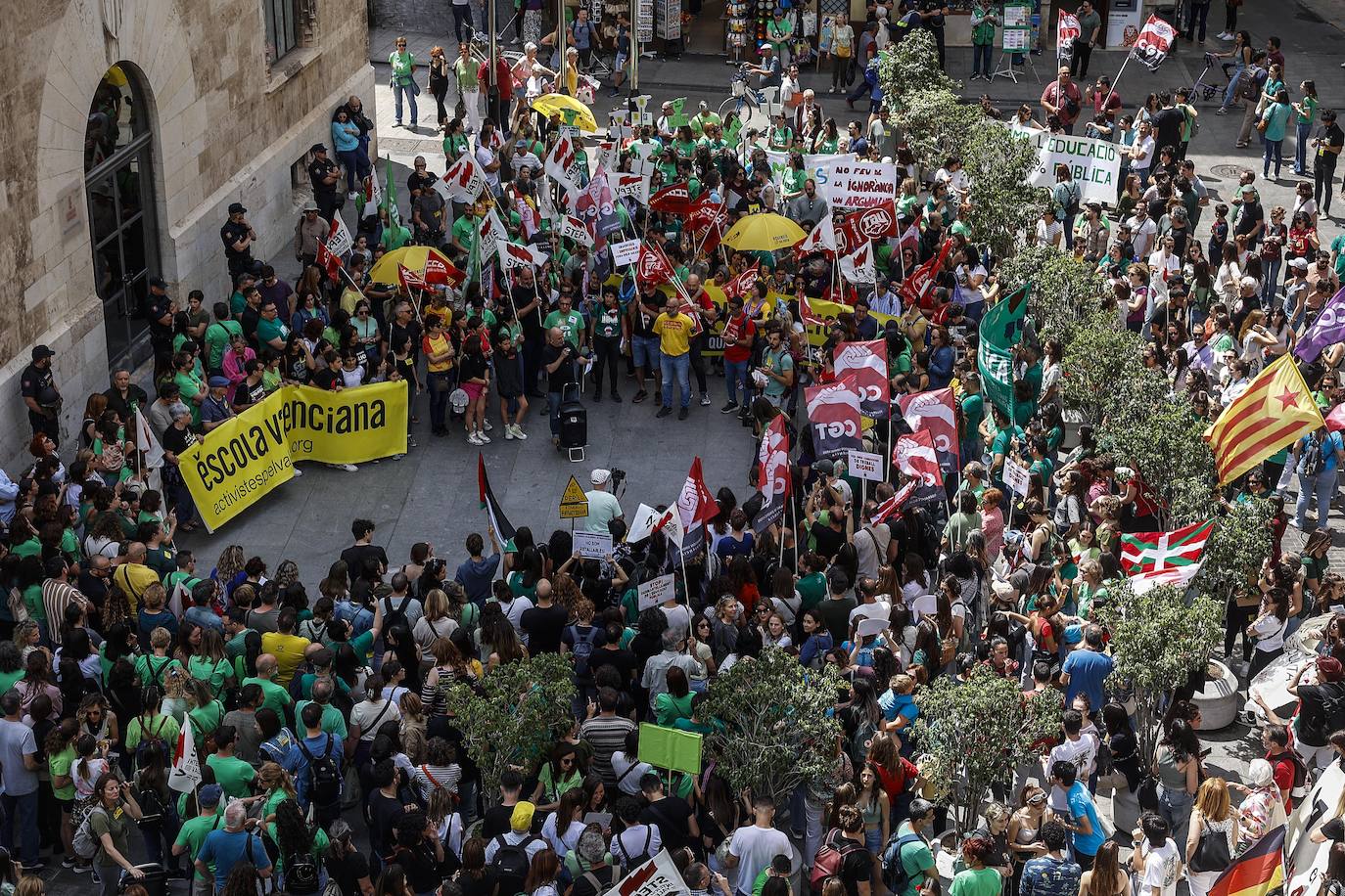 La manifestación educativa en Valencia, en imágenes