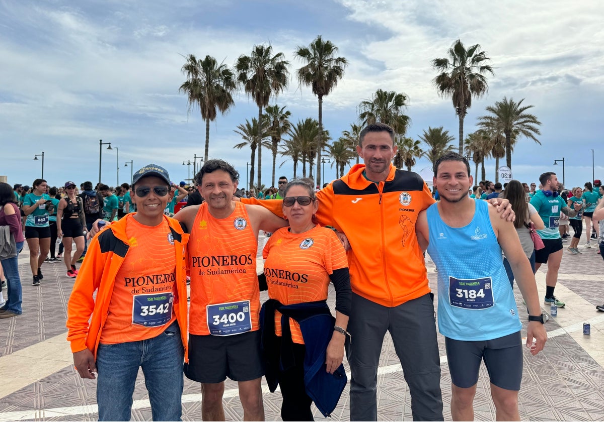 El grupo tras la 15K Abierta al Mar