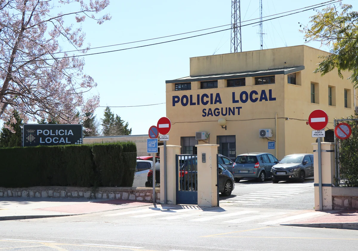 La Policía Local de Sagunto detienen a dos personas por presuntos robos con fuerza y falsificación de documentos