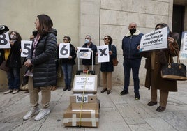 Presentación de firmas de Hablamos Español para su ILP.