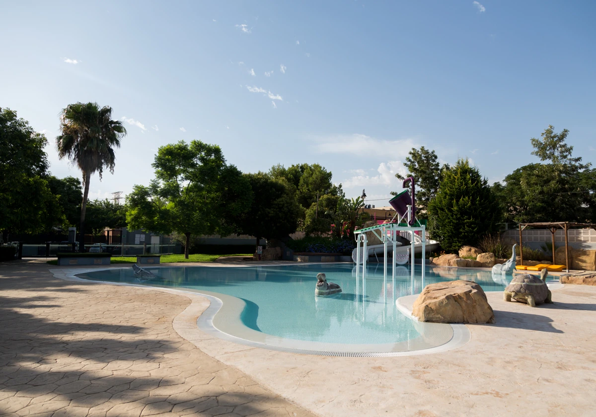 La piscina de verano en Quart de Poblet estará abierta a partir de este sábado.