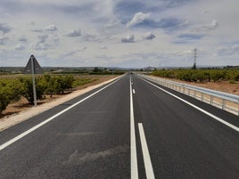 Carretera de acceso a Anna en la que ha actuado la Diputación.