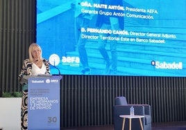 Maite Antón, durante su intervención en la jornada celebrada en Dénia.