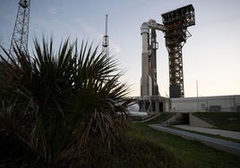 Preparativos en Cabo Cañaveral para el lanzamiento, este sábado, del cohete Atlas V con el Starliner de Boeing.