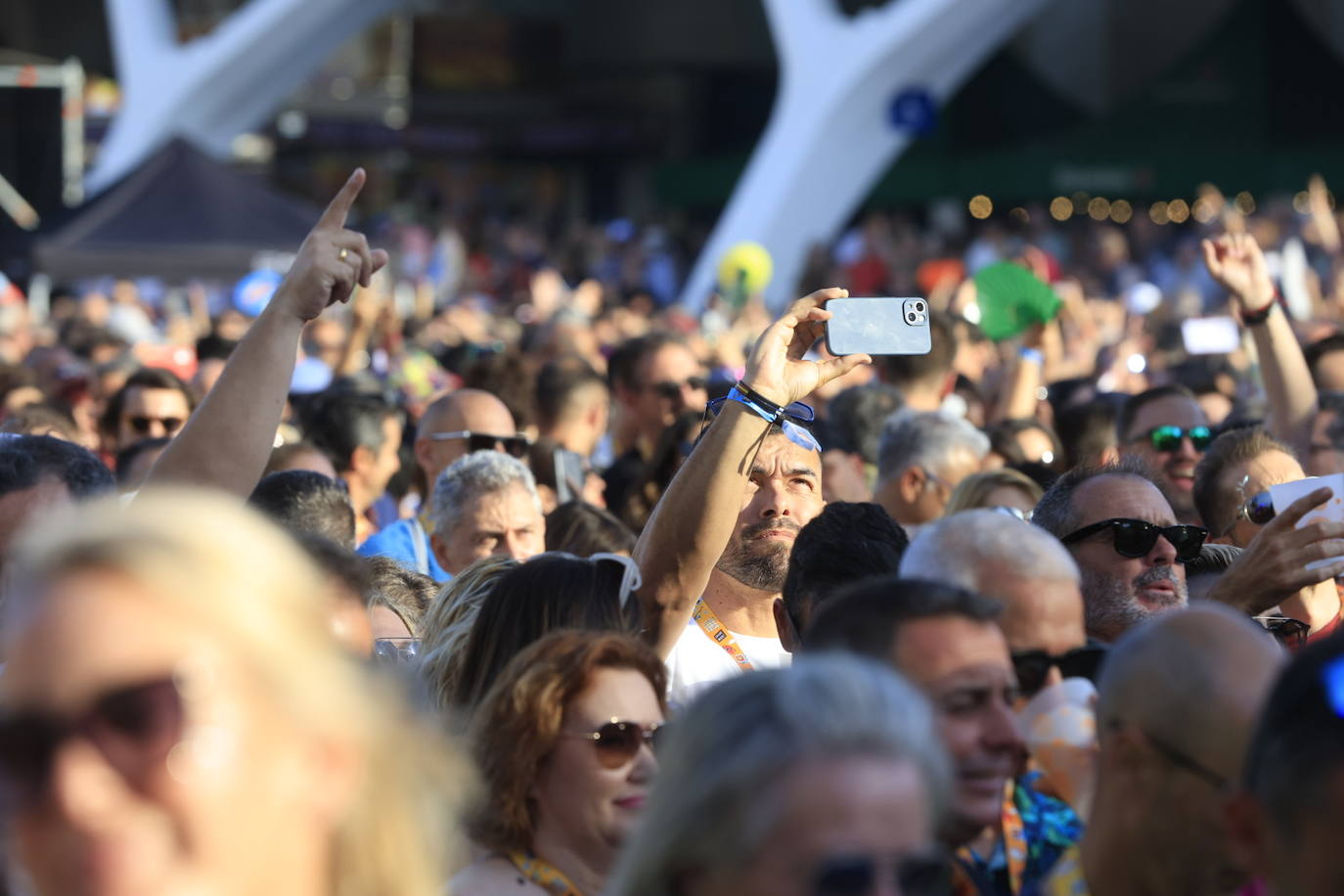 El festival &#039;Love The 90s&#039; lleva al éxtasis a la Ciudad de las Artes y las Ciencias