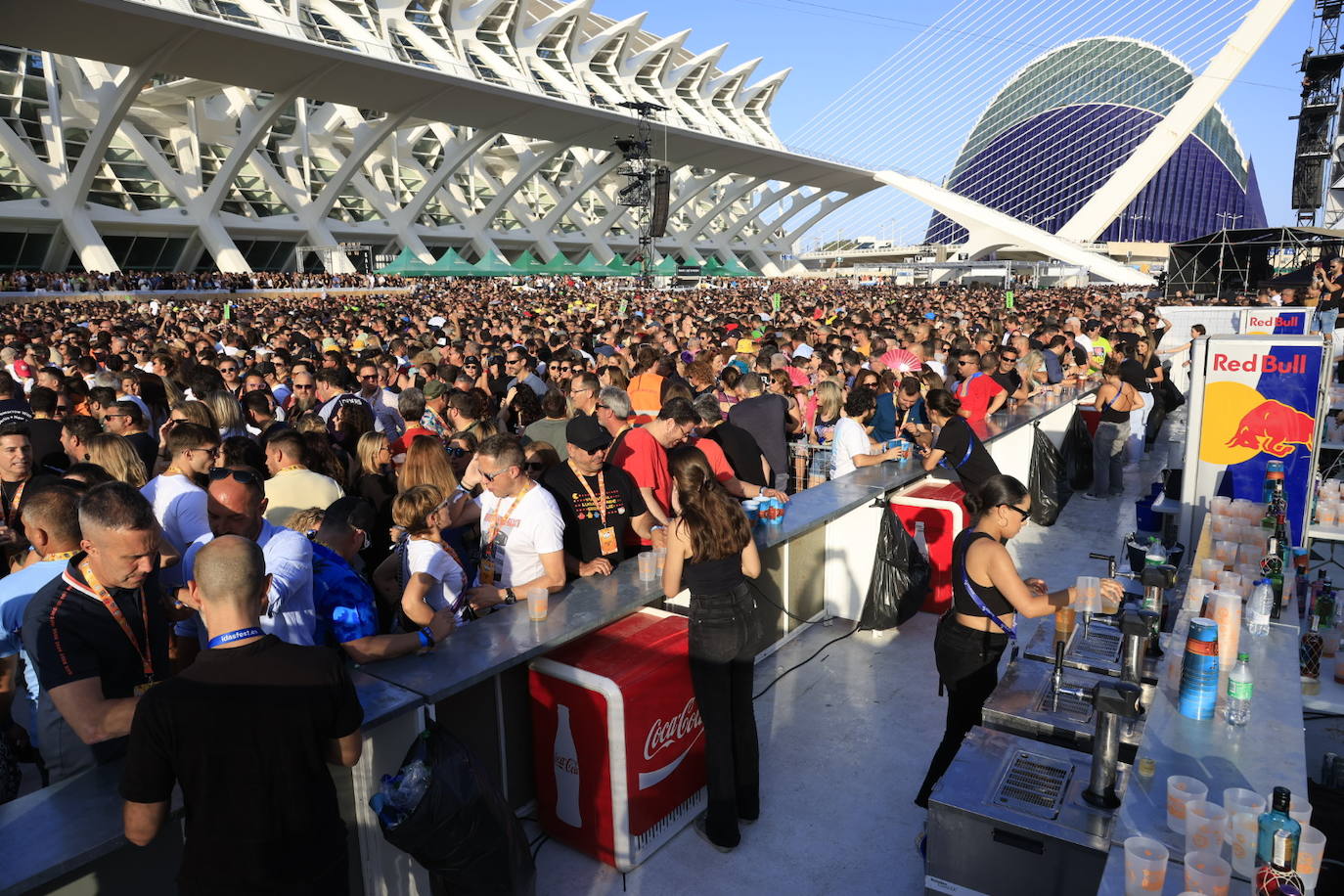 El festival &#039;Love The 90s&#039; lleva al éxtasis a la Ciudad de las Artes y las Ciencias