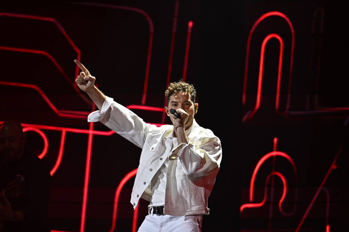 Valencia vibra al ritmo de Bisbal en una noche mágica