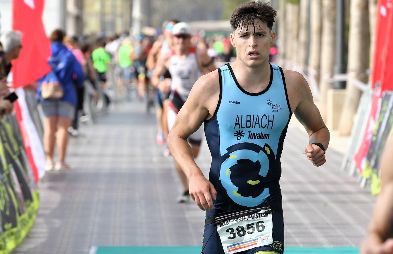 Búscate en el Triatlón 2024 de Valencia