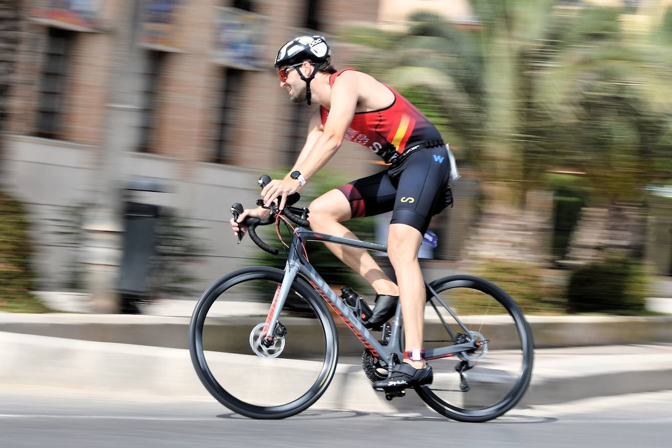 Búscate en el Triatlón 2024 de Valencia