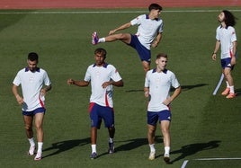 Jugadores de la selección española en un entrenamiento preparatorio para la Euro 2024.