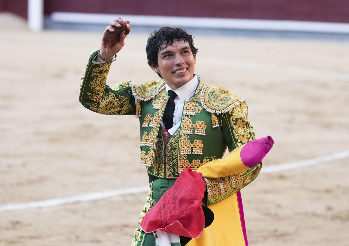 Imagen secundaria 1 - La escalofriante cornada de Isaac Fonseca en la Feria de San Isidro