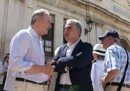 Elías Bendodo con Alberto Fabra este martes en Castellón.