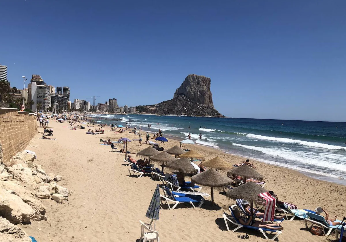 Dos hombres fallecen ahogados en el litoral de Calp y Orihuela