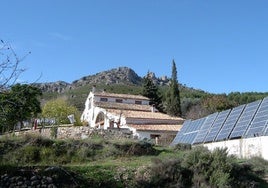 Masía rural, vino y buena comida: tres planes de cooperativas para verano