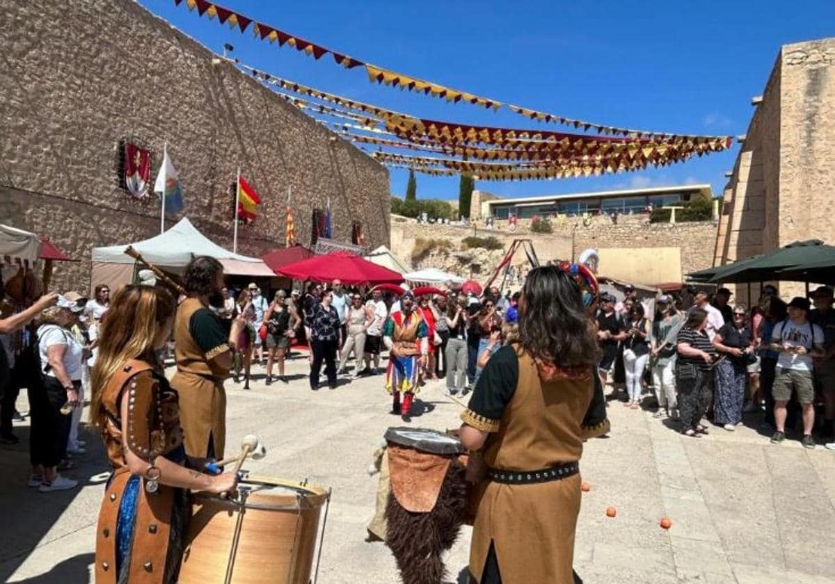 El Mercado Medieval de Alicante vuelve al Castillo de Santa Bárbara con horario nocturno