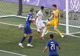 Ferran Torres marca el 0-4 ante Eslovaquia en la Euro 2020.