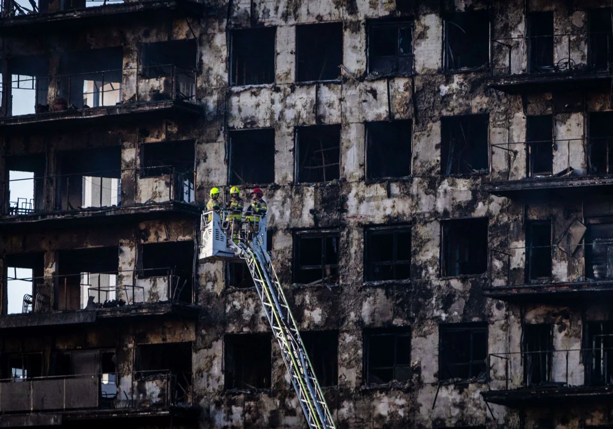 Los propietarios del edificio incendiado en Campanar anuncian su rehabilitación