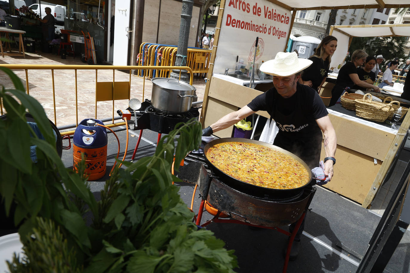 Fotos del festival Tastarros en la plaza del Ayuntamiento de Valencia