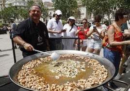 Fotos del festival Tastarros en la plaza del Ayuntamiento de Valencia