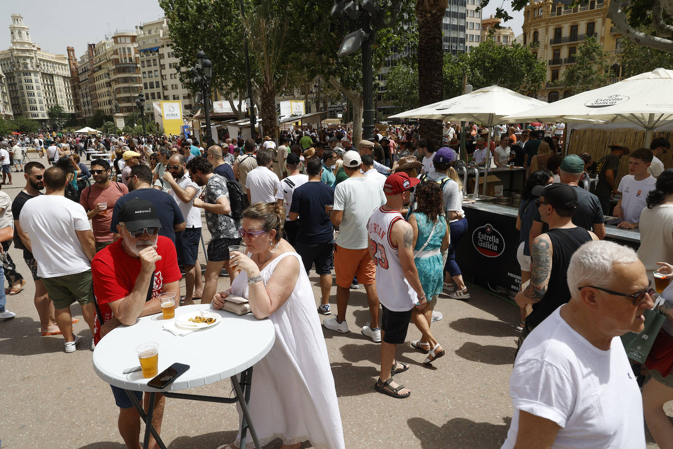 Fotos del festival Tastarros en la plaza del Ayuntamiento de Valencia