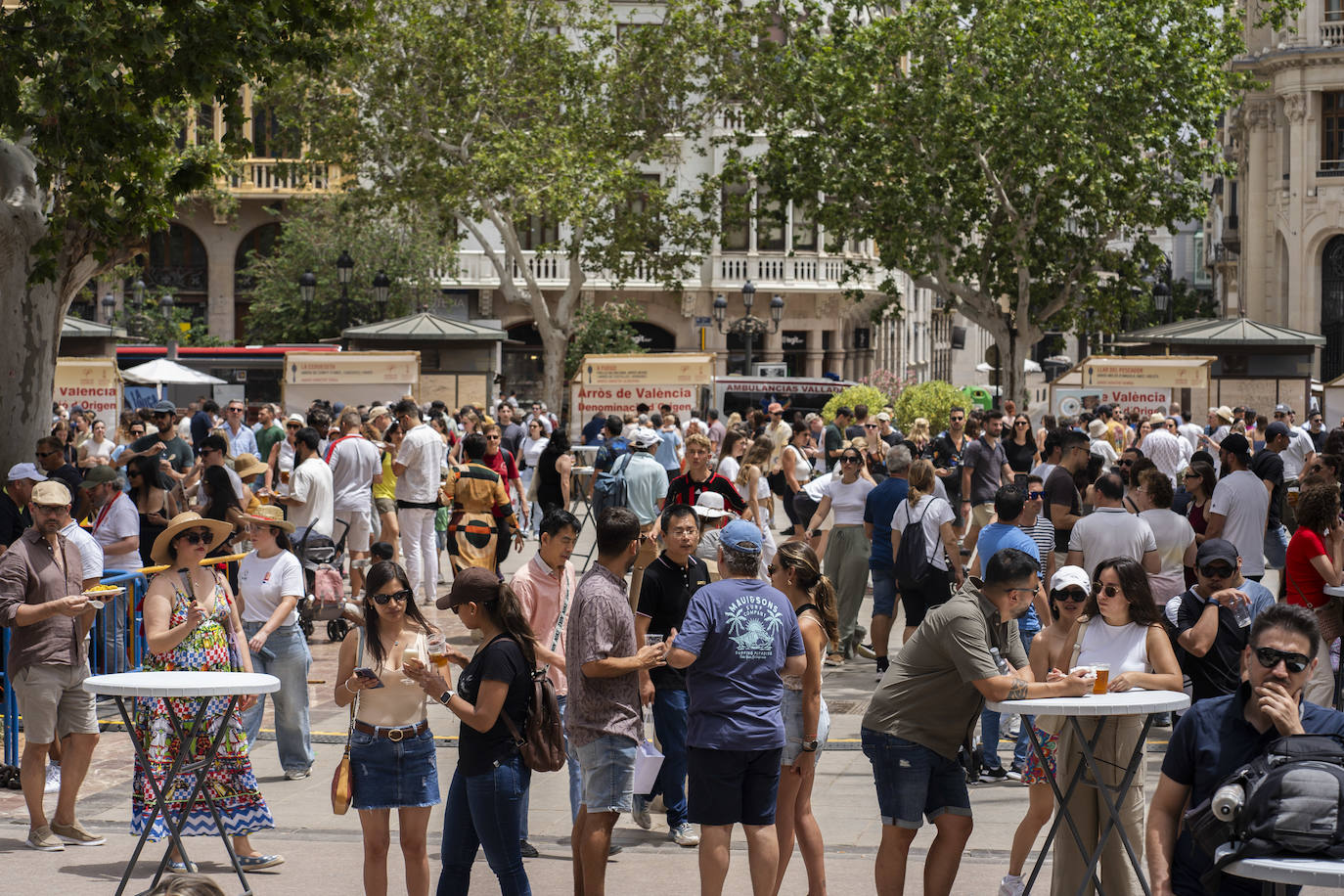 Fotos del festival Tastarros en la plaza del Ayuntamiento de Valencia