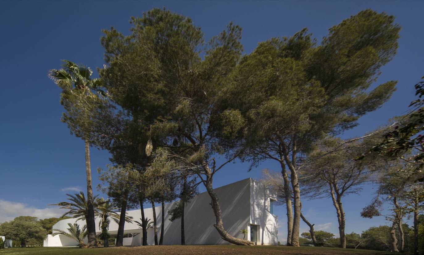 Casa Sabater, la vivienda que simula la subida a una ermita