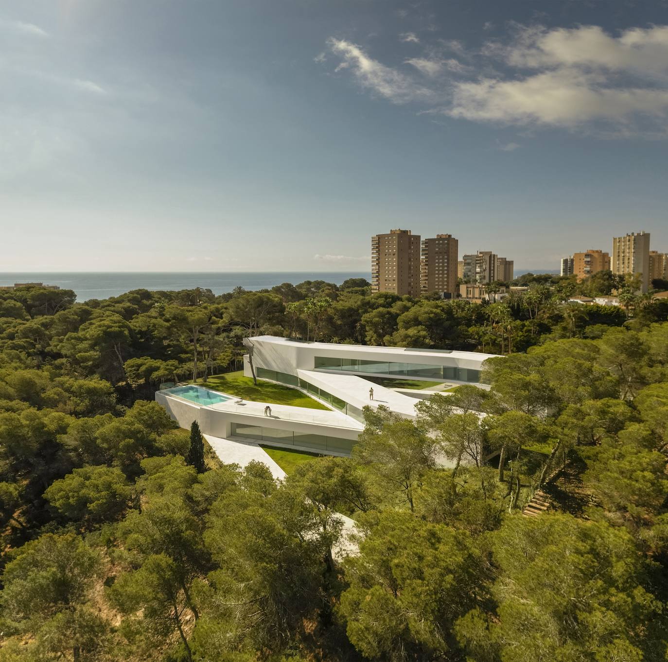 Casa Sabater, la vivienda que simula la subida a una ermita