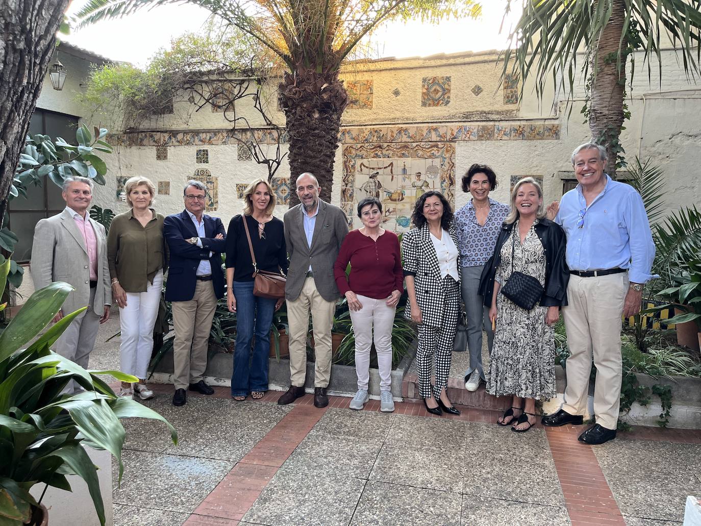 Mª José Penades, Javier Navarro, Nela Gómez, J Ignacio Casar Pinazo, Asunción Tena, Mar Beltrán, Ana Serratosa, Silvia Escolá y Javier Vela.