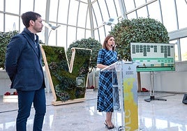 La alcaldesa de Valencia, María José Catalá, y Antonio García, director general de la Capitalidad Verde Europea.