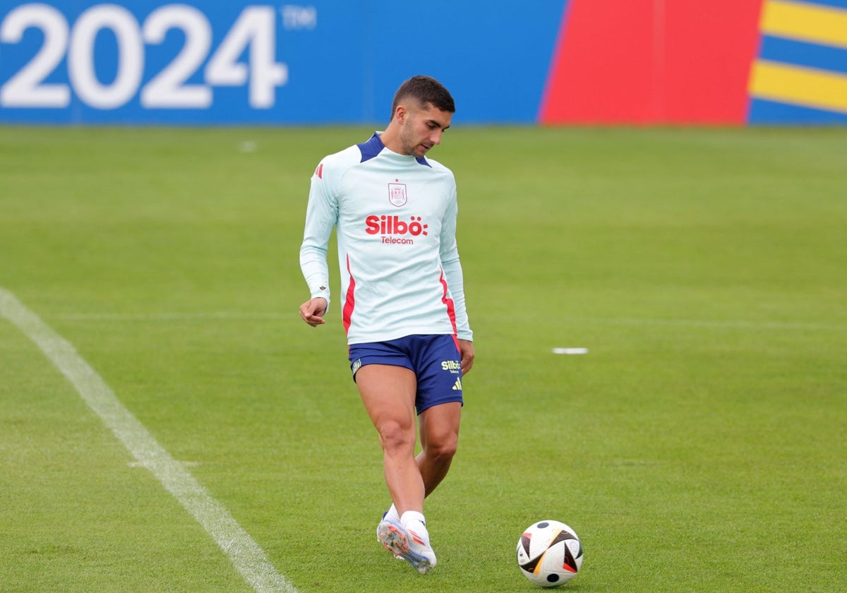 Ferrán Torres durante un entrenamiento.