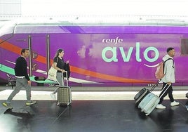 Tren Avlo en la Estación de Alicante.