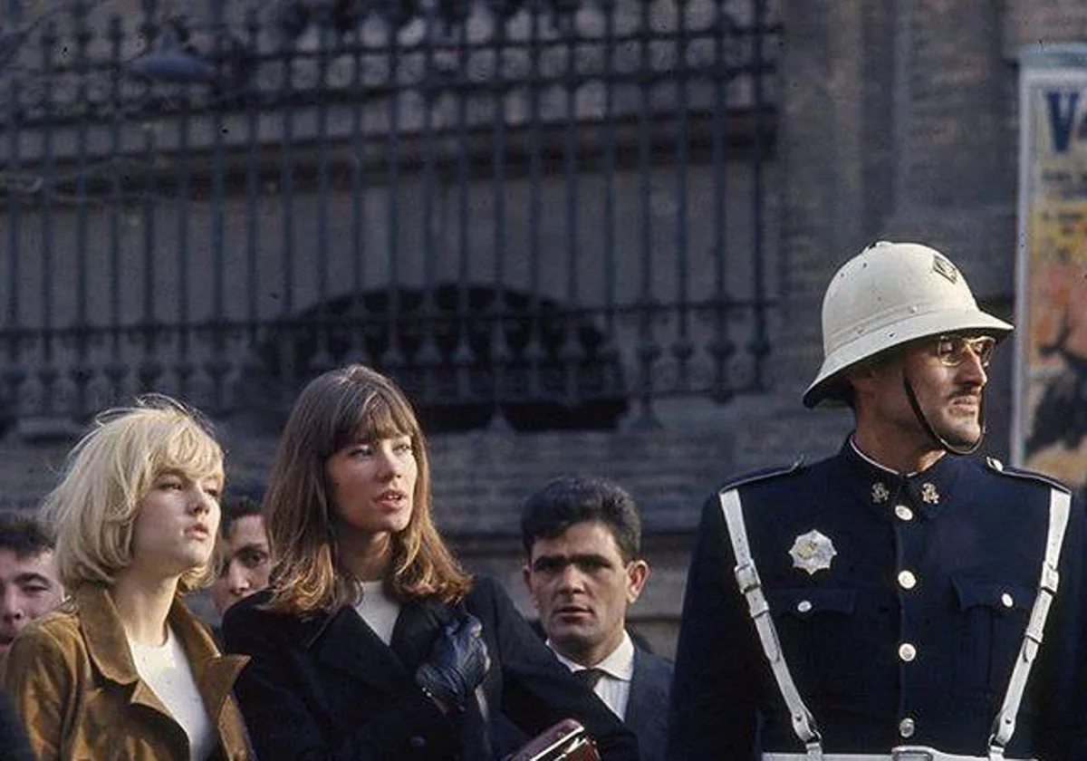 Cuando Françoise Hardy vino a Valencia en las Fallas de 1964… y no pudo cantar en el parador So Nelo: esa misma noche se quemó