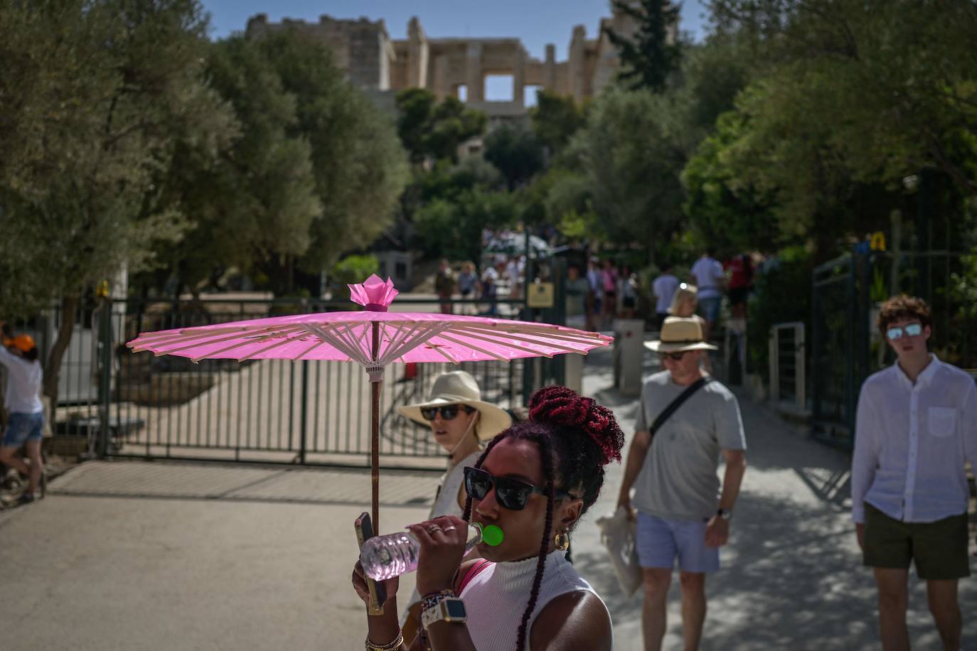 Fotos: la primera ola de calor del verano invade Grecia