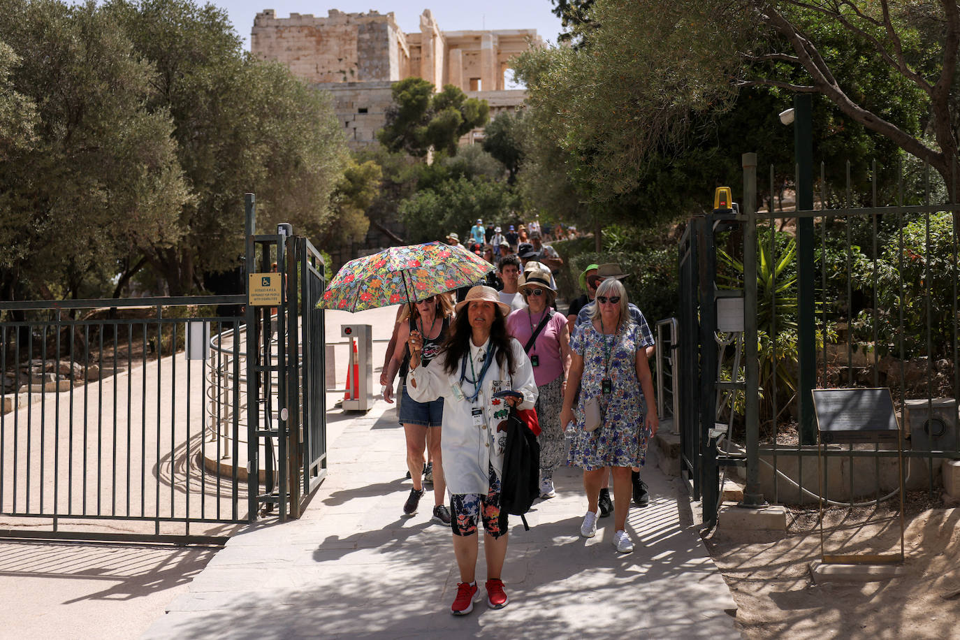 Fotos: la primera ola de calor del verano invade Grecia