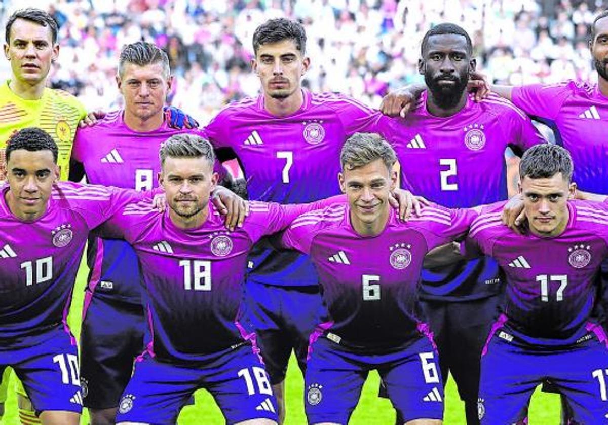 Una de las últimas alineaciones de Alemania, la anfitriona de la Eurocopa.