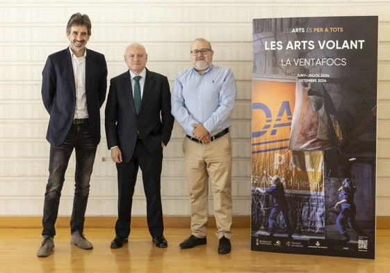 'Les Arts Volant' ha sido presentada este jueves por el concejal de Cultura, José Luis Moreno, el diputado de Cultura, Francisco Teruel, y el director artístico de Les Arts, Jesús Iglesias Noriega.