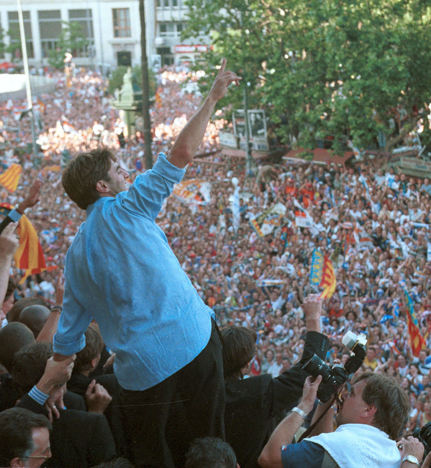 Así fue la celebración del Valencia en 1999