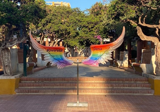 El photocall ‘Alas para la diversidad’ instalado hoy en la Glorieta.