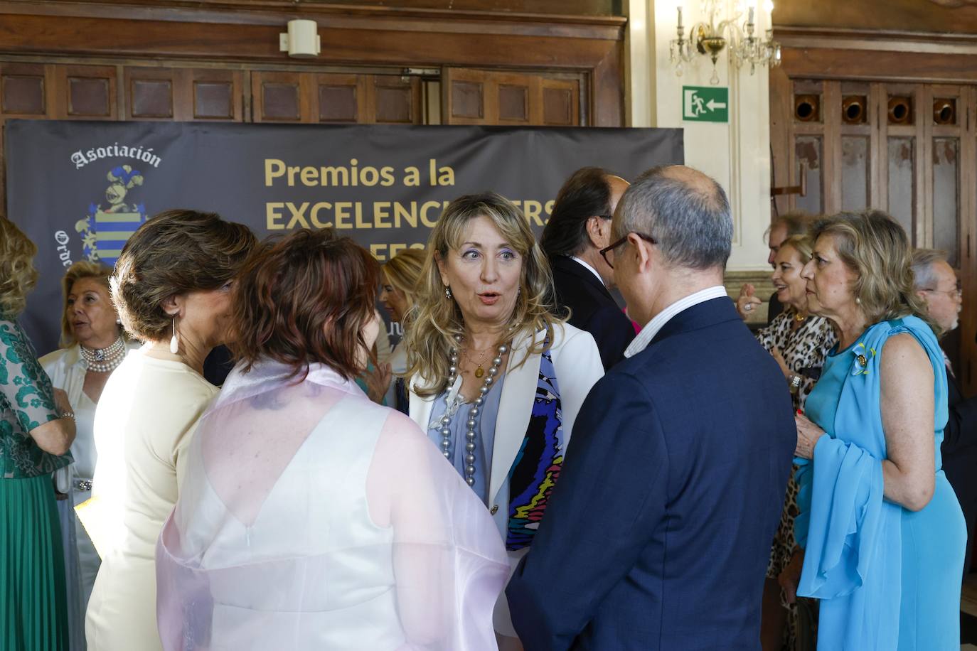 Vicente Ruiz 'El Soro', Enrique Gastaldi, Mónica Duart, José Luis Gorriz, Carmen Pérez, José Luis Nogues, Luis Pla y Julián García Antón fueron los galardonados por la Orden del Querer Saber.